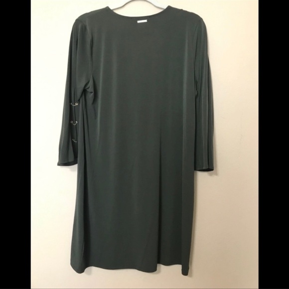 G - Michael Kors Green Dress With Gold Chain - Picture 2 of 5